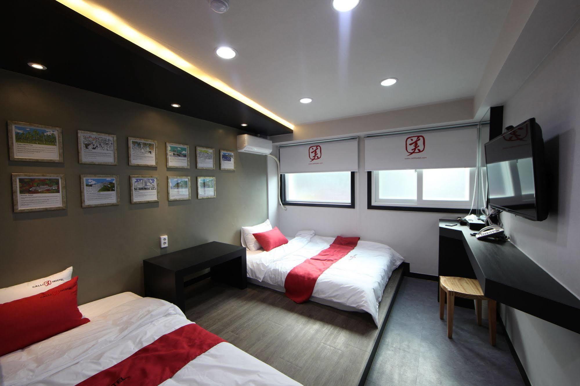 Calli Hostel ปูซาน ภายนอก รูปภาพ