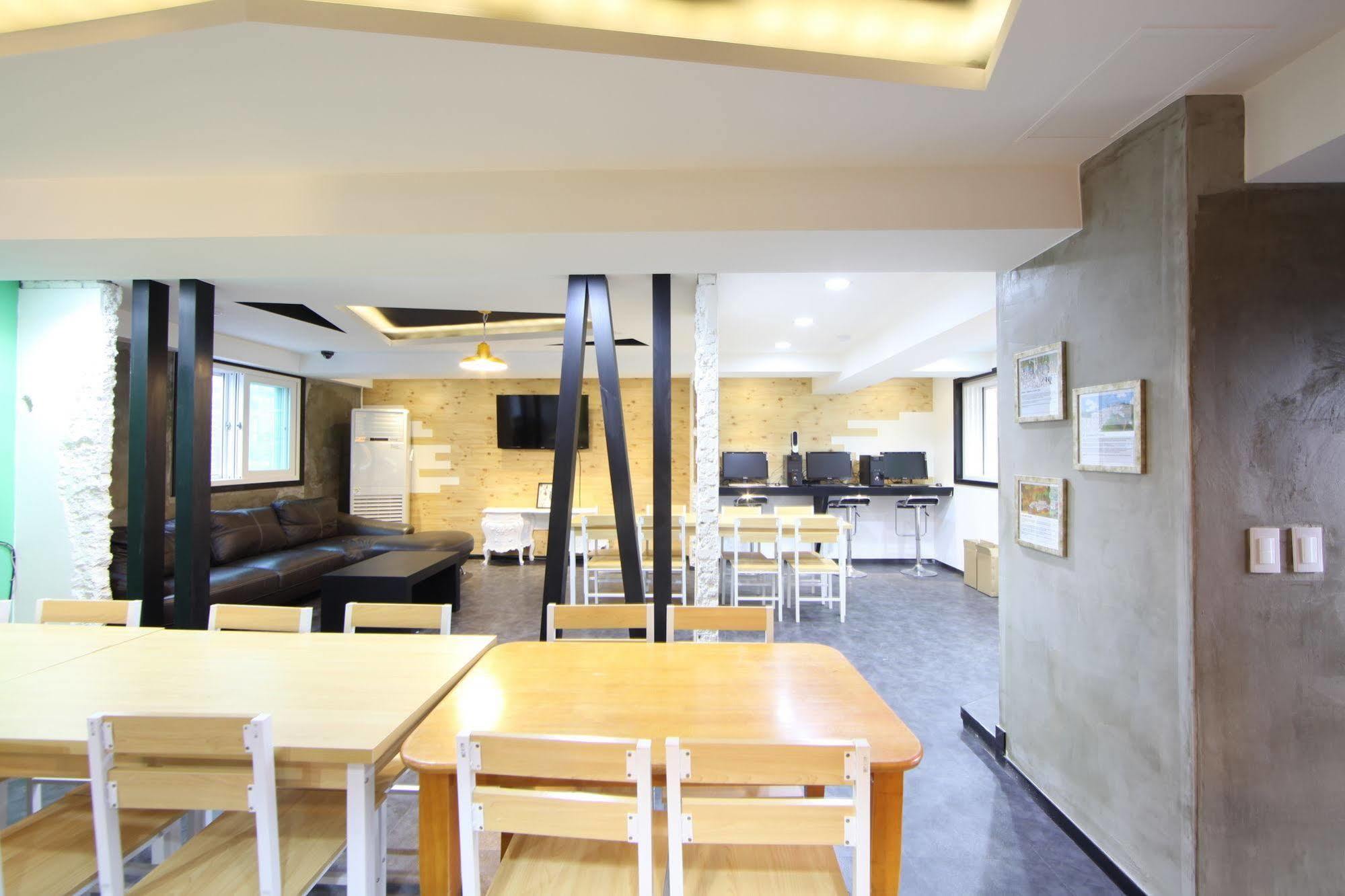 Calli Hostel ปูซาน ภายนอก รูปภาพ