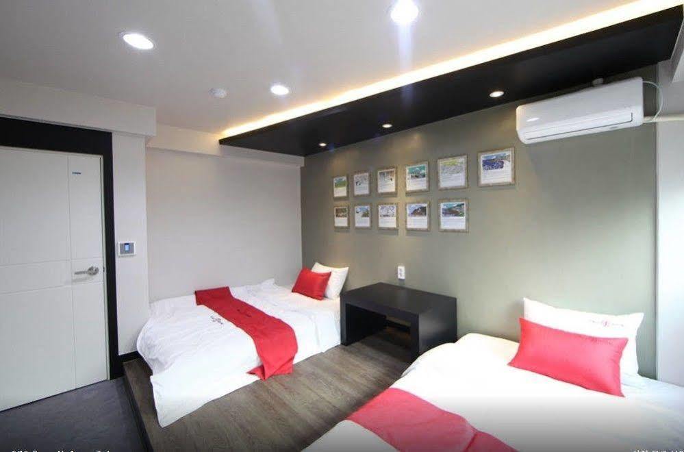 Calli Hostel ปูซาน ภายนอก รูปภาพ